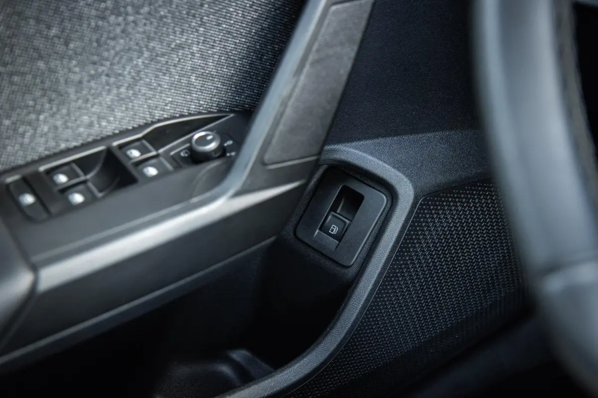 1.4 TSI eHybrid 204pk PHEV FR Business Intense | SoH 99% | Voorstoelen Verwarmd | full LED Koplampen | Apple Carplay/Android Auto