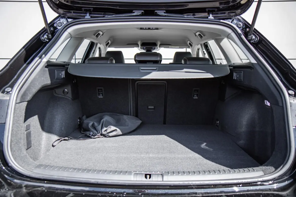 1.4 TSI eHybrid 204pk PHEV FR Business Intense | SoH 99% | Voorstoelen Verwarmd | full LED Koplampen | Apple Carplay/Android Auto