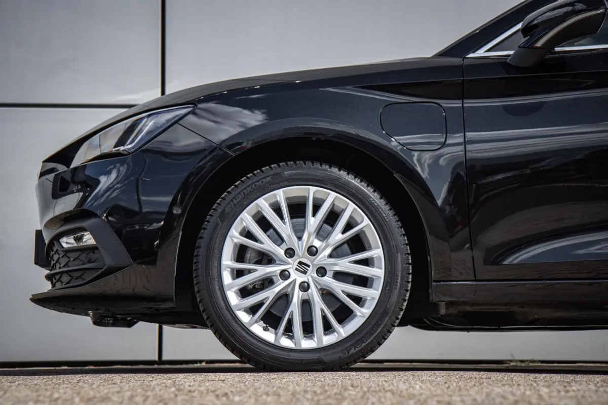 1.4 TSI eHybrid 204pk PHEV FR Business Intense | SoH 99% | Voorstoelen Verwarmd | full LED Koplampen | Apple Carplay/Android Auto