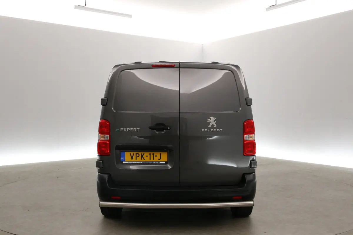75 kWh L2H1 Long Range | Snelladen | SOH 90% | Airco | Camera | Cruise | Carplay | Parkeersens.