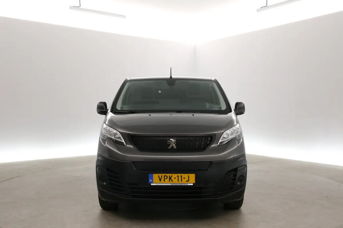 Elektrisch 75 kWh L2H1 Long Range | Snelladen | SOH 90% | Airco | Camera | Cruise | Carplay | Parkeersens.