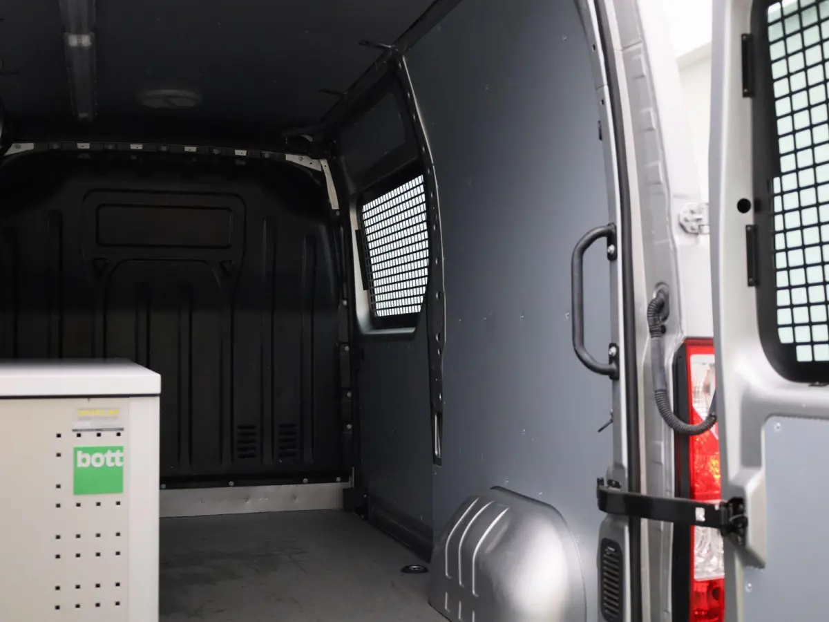 2.3 Turbo L2H2 | Airconditioning | Zijschuifdeur | Parkeersensoren | Trekhaak |