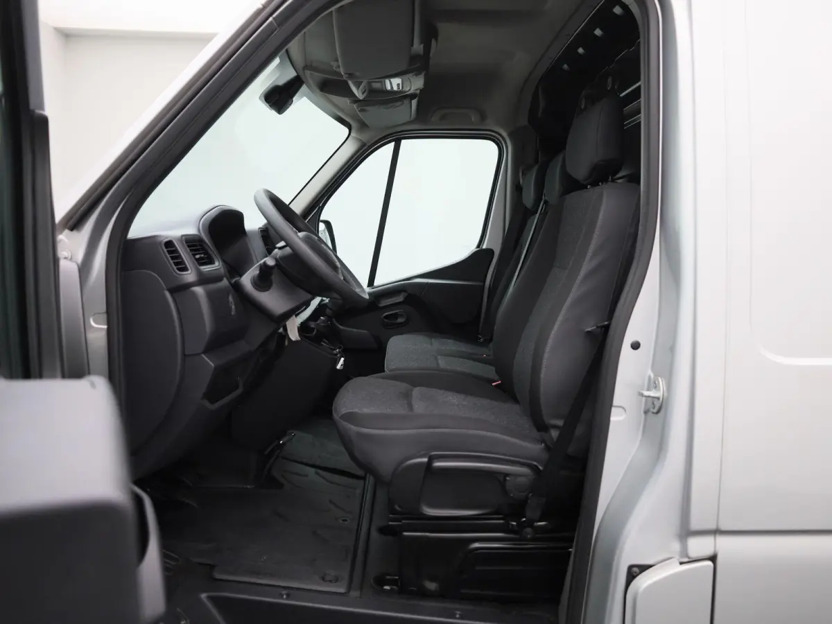 2.3 Turbo L2H2 | Airconditioning | Zijschuifdeur | Parkeersensoren | Trekhaak |