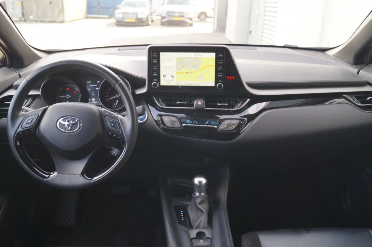 1.8 Hybrid Edition -LEER-NAVI-CAM-PDC-ECC-LED-