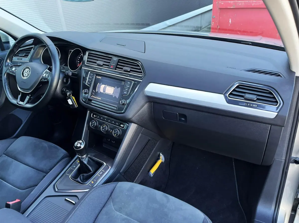 1.4 TSI 125pk Comfortline | Trekhaak | Panoramadak | Navigatie