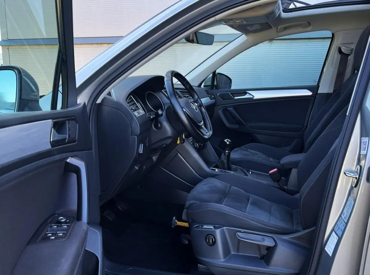 1.4 TSI 125pk Comfortline | Trekhaak | Panoramadak | Navigatie