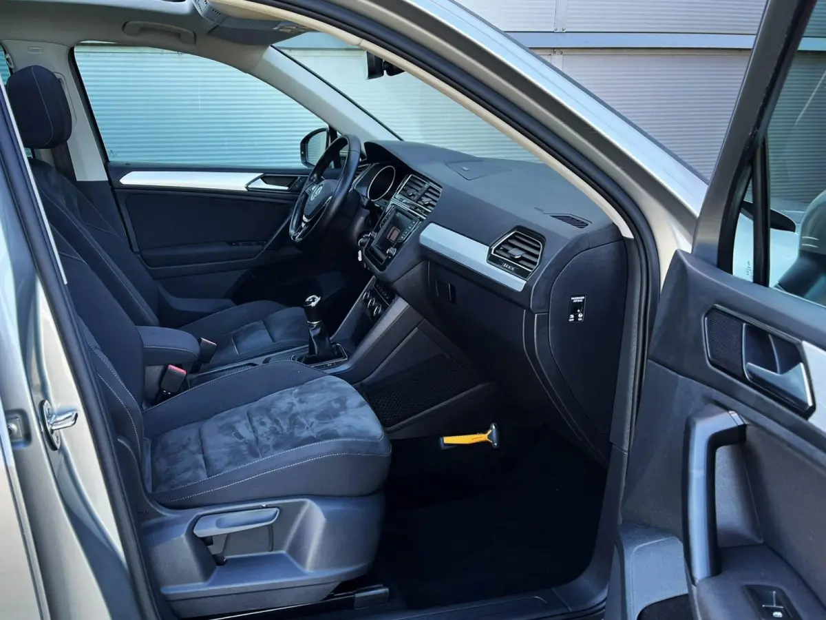 1.4 TSI 125pk Comfortline | Trekhaak | Panoramadak | Navigatie