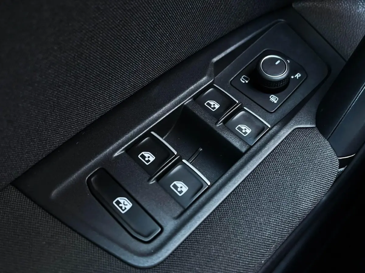 1.4 TSI 125pk Comfortline | Trekhaak | Panoramadak | Navigatie