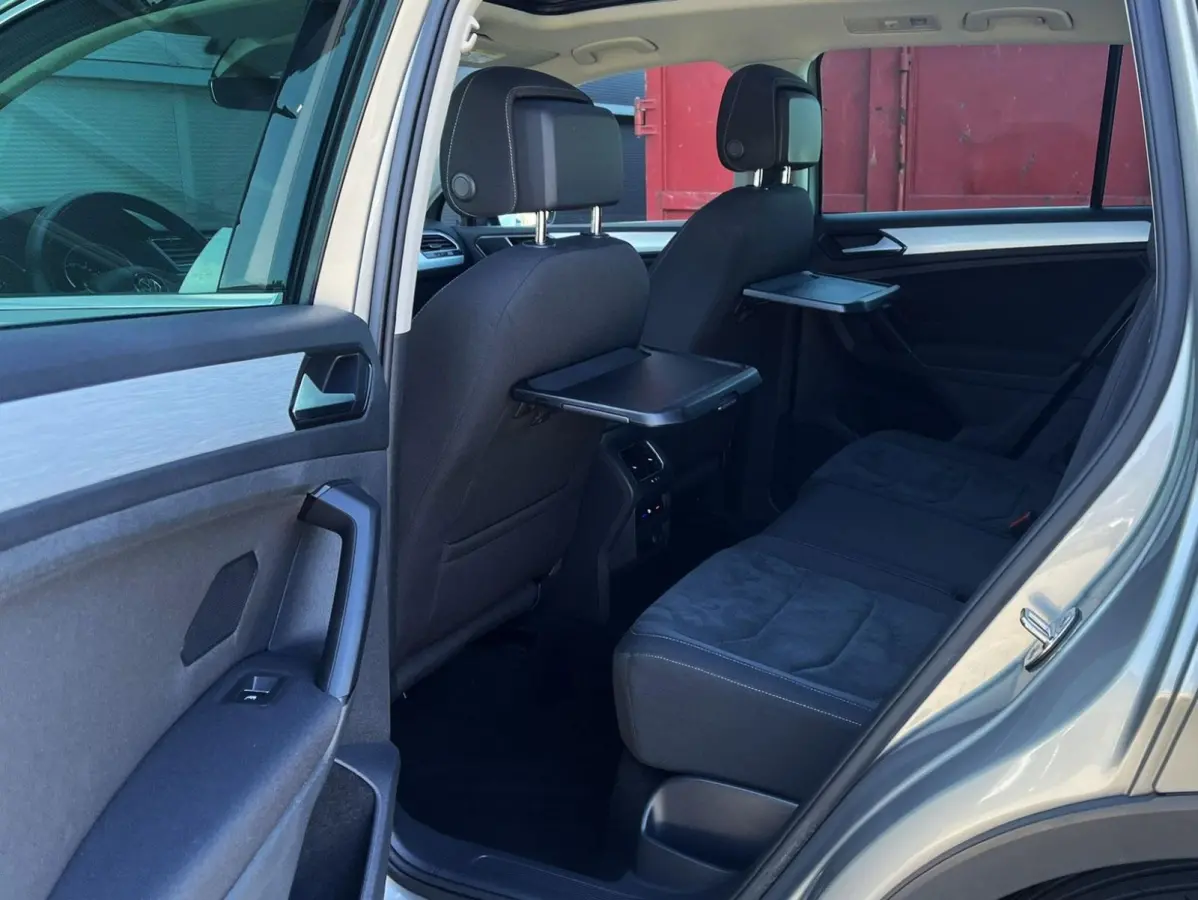 1.4 TSI 125pk Comfortline | Trekhaak | Panoramadak | Navigatie