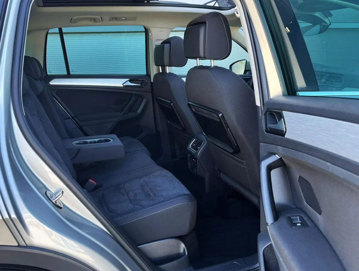 1.4 TSI 125pk Comfortline | Trekhaak | Panoramadak | Navigatie