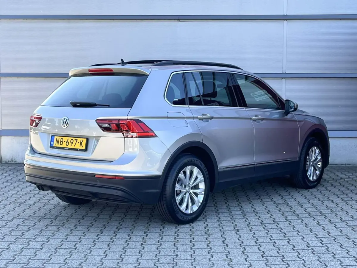 1.4 TSI 125pk Comfortline | Trekhaak | Panoramadak | Navigatie