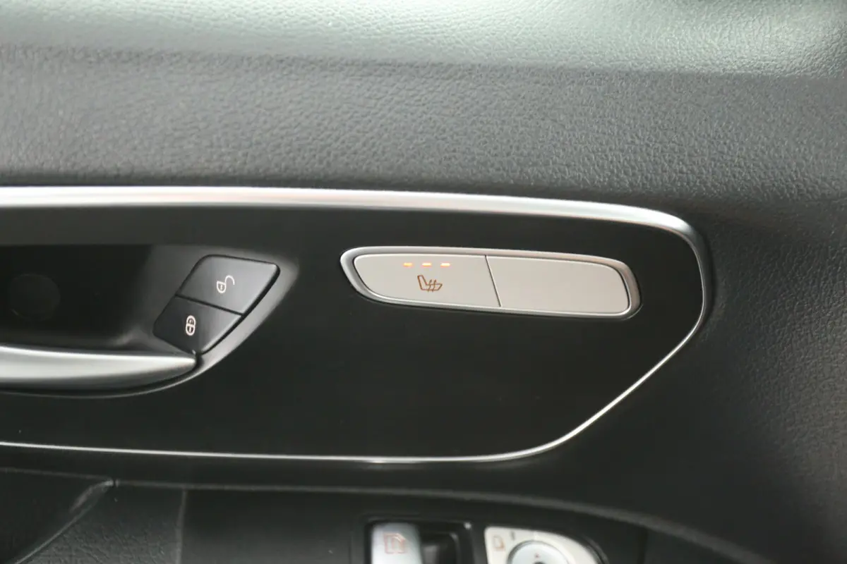 114 CDI Lang | Automaat | Airco | Cruise | 3 Zits | Trekhaak | Parkeersens.