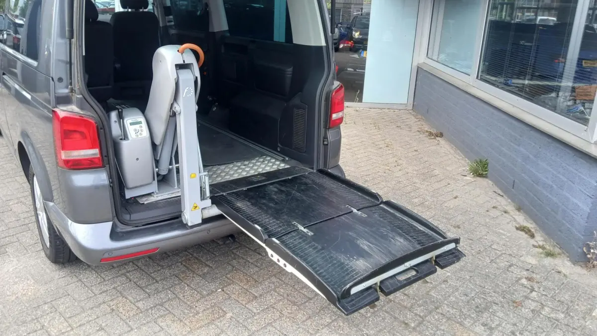 multivan 2.0 TDI L2H! Rolstoel lift!