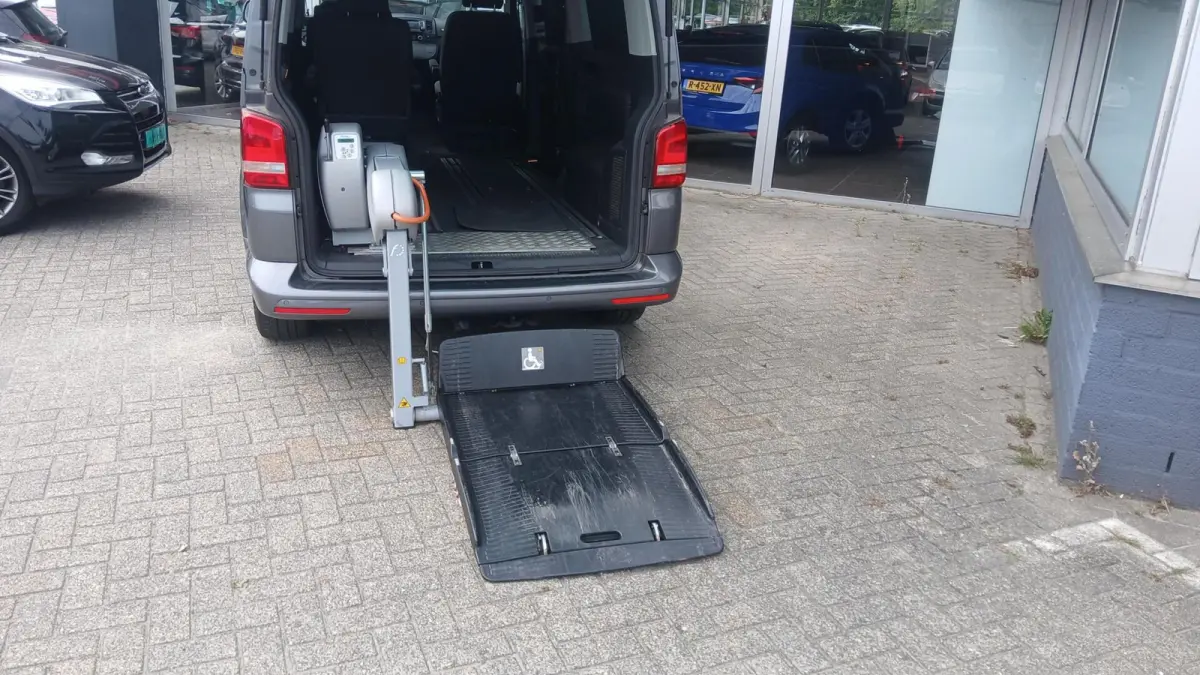 multivan 2.0 TDI L2H! Rolstoel lift!