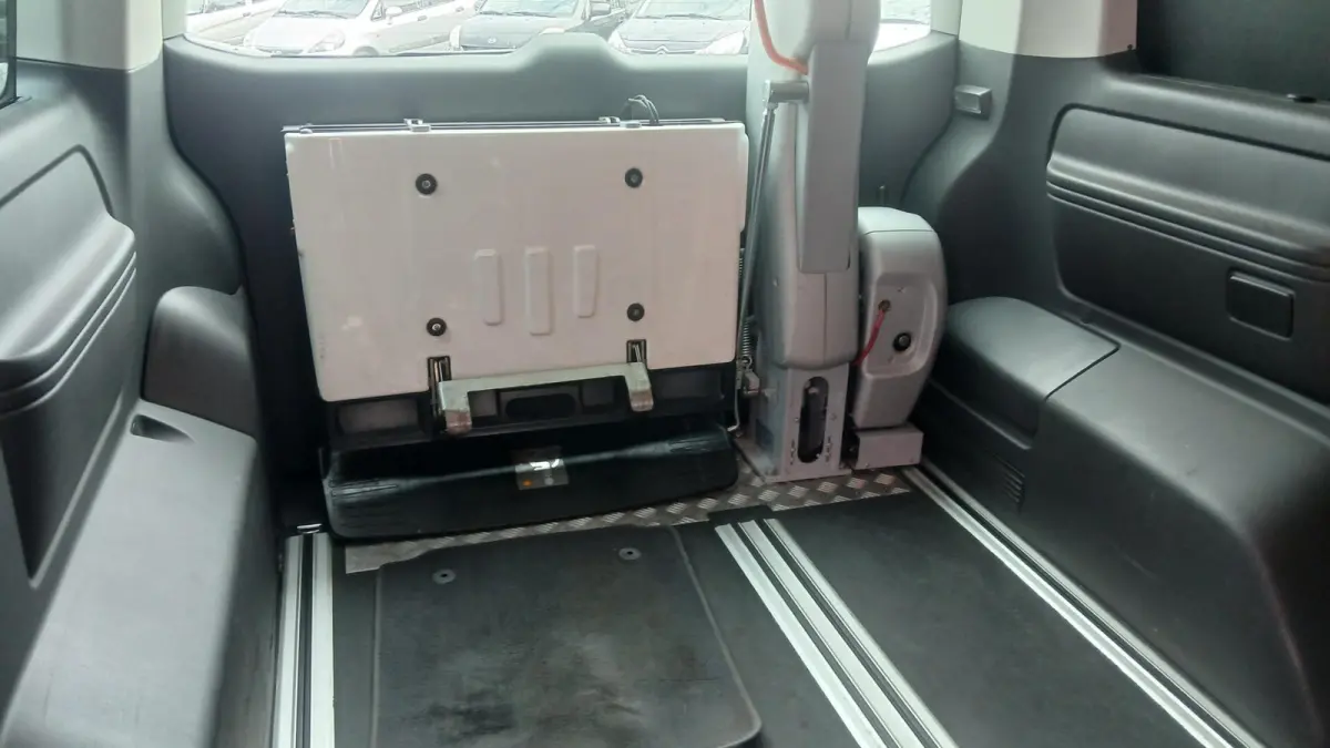 multivan 2.0 TDI L2H! Rolstoel lift!