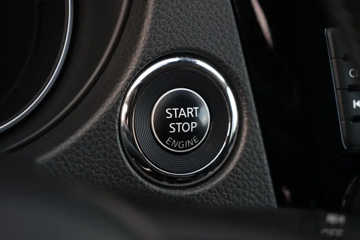1.2 N-Connecta, NL, pano, 360 cam. keyless, clima