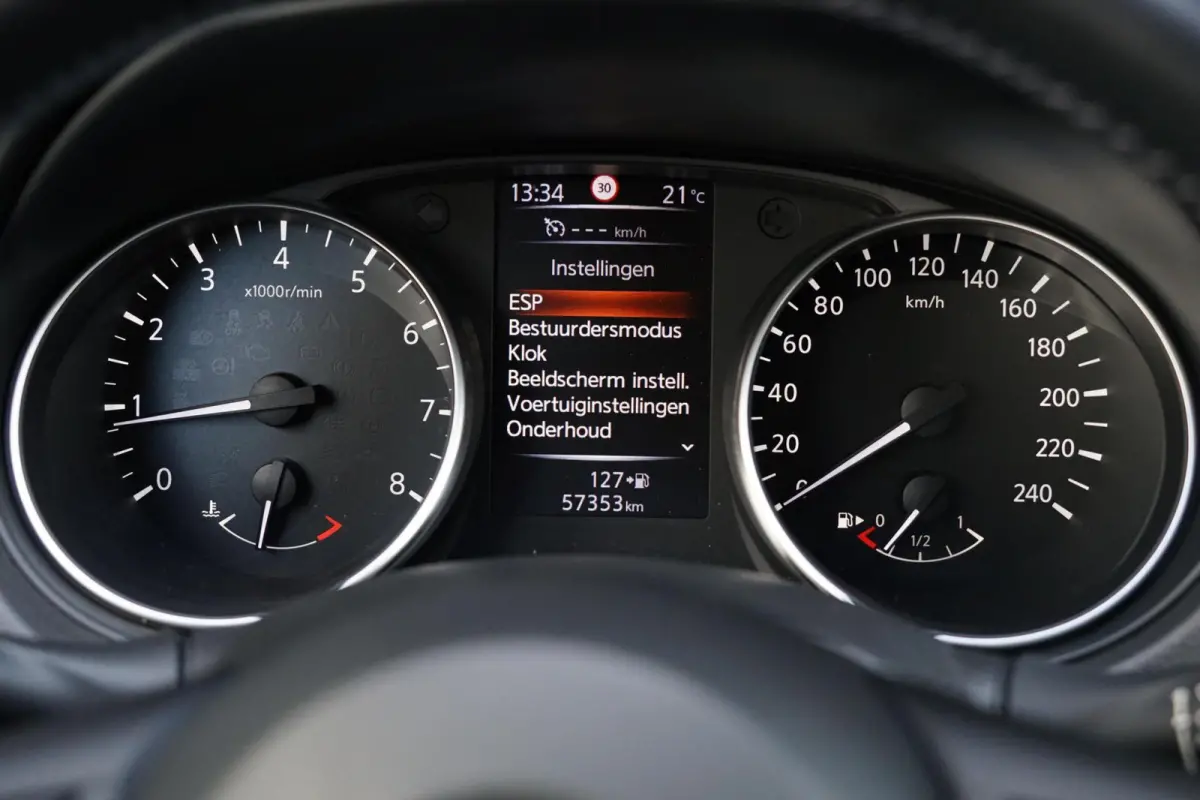 1.2 N-Connecta, NL, pano, 360 cam. keyless, clima