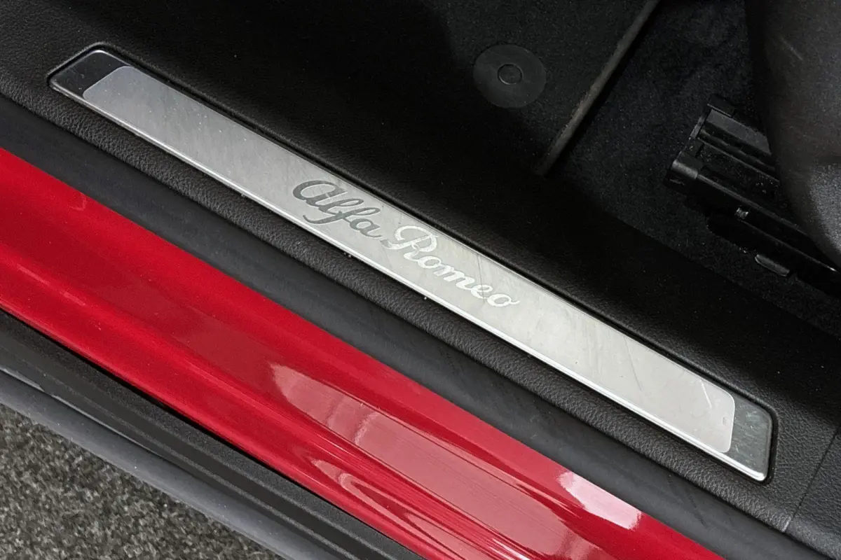 1.3T PHEV Veloce Technologie Pakket Stoelverwarming & Ventilatie Leder