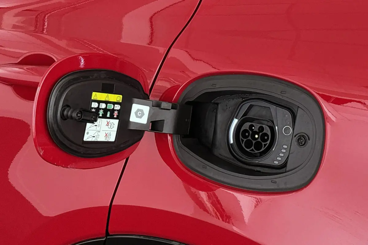 1.3T PHEV Veloce Technologie Pakket Stoelverwarming & Ventilatie Leder