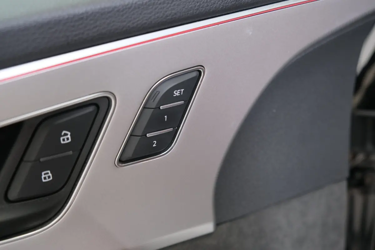 55 TFSI e quattro Pro Line Plus - N.A.P. Airco, Cruise, Luchtvering, Panodak, Camera, Virtueel Display, Trekhaak.
