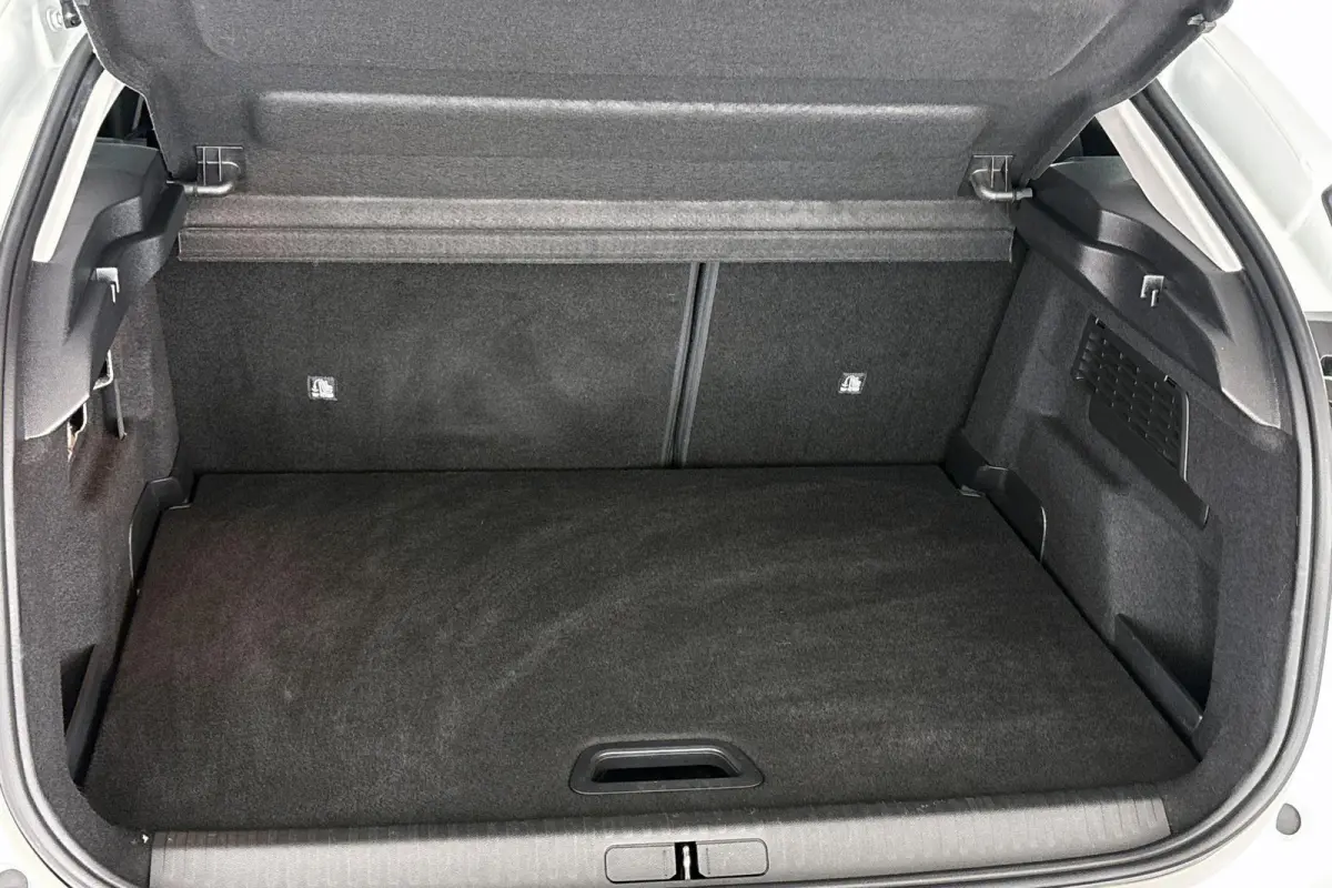 You 50 kWh Achteruitrijcamera Apple CarPlay Climate Control