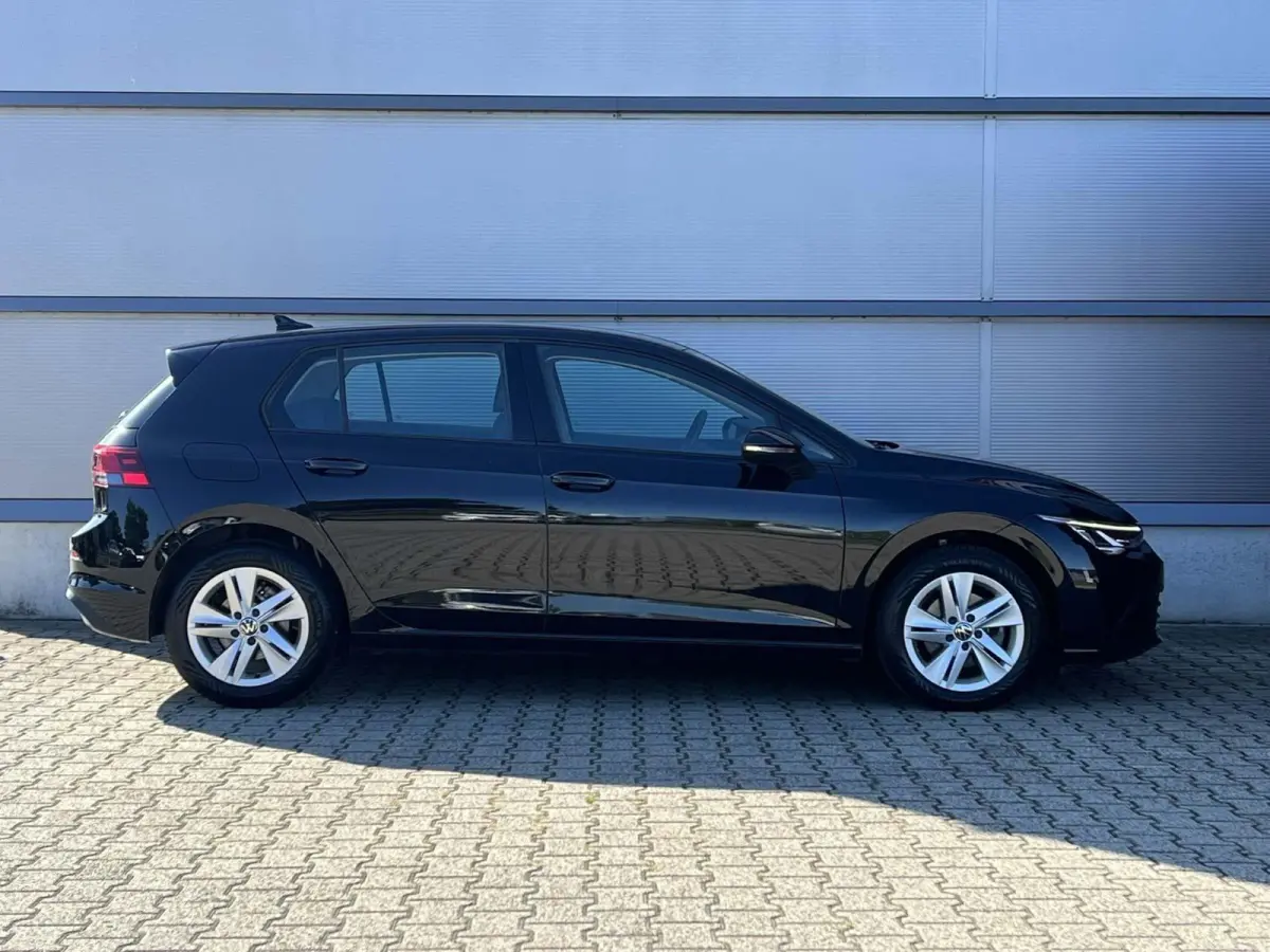 1.0 TSI 110pk Life | Navigatie | App Connect | Camera