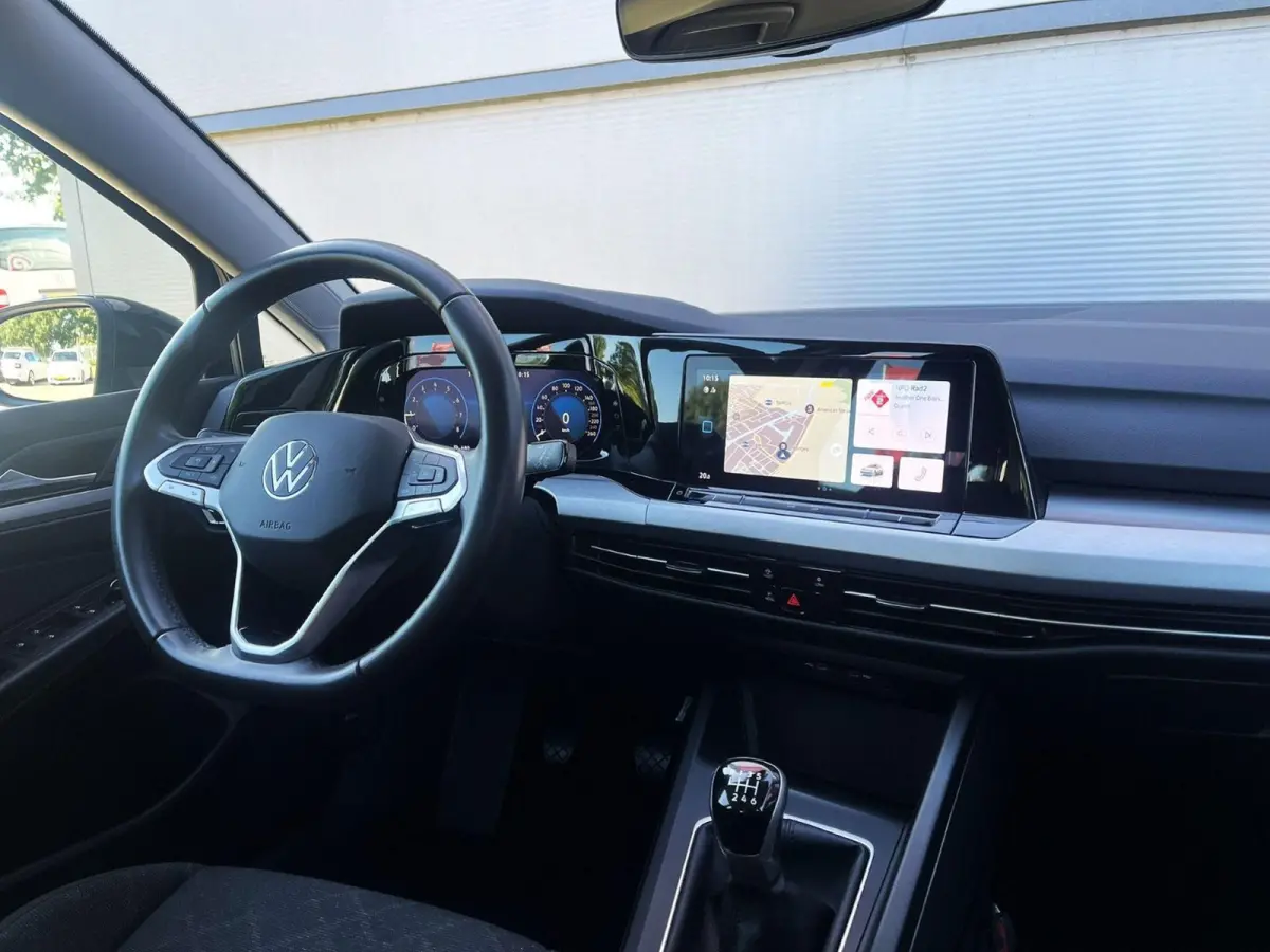 1.0 TSI 110pk Life | Navigatie | App Connect | Camera