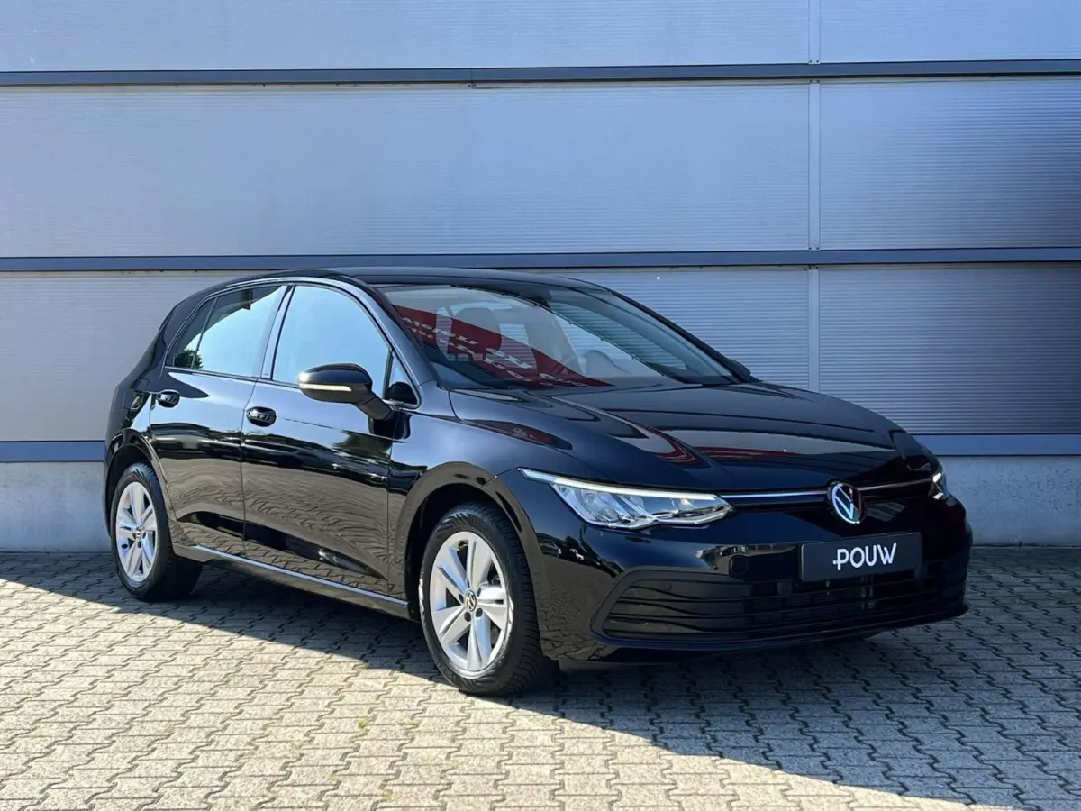 1.0 TSI 110pk Life | Navigatie | App Connect | Camera