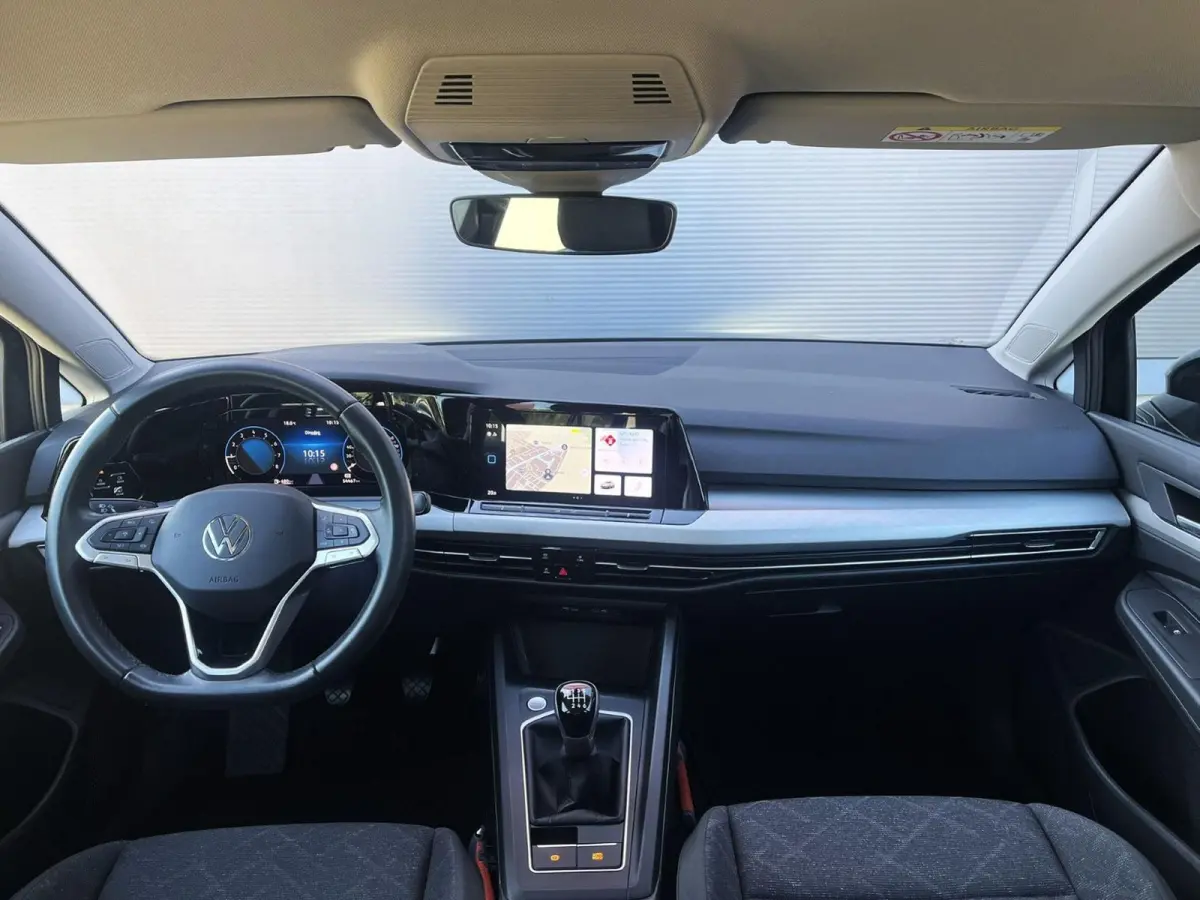 1.0 TSI 110pk Life | Navigatie | App Connect | Camera