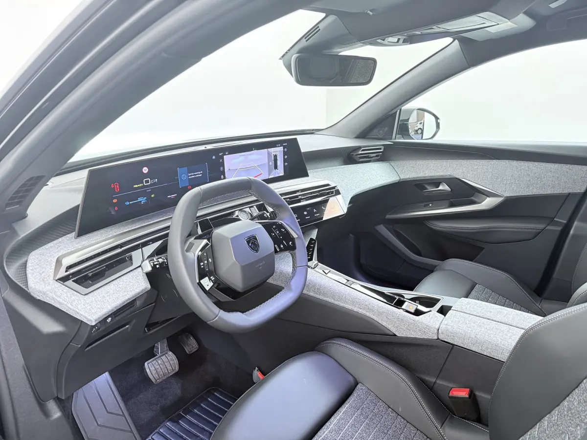 | Demo Deal | Allure Avantage 210 73 kWh | Cruise control adaptief met Stop&Go | Dodehoek detectie | Rondomzicht camera