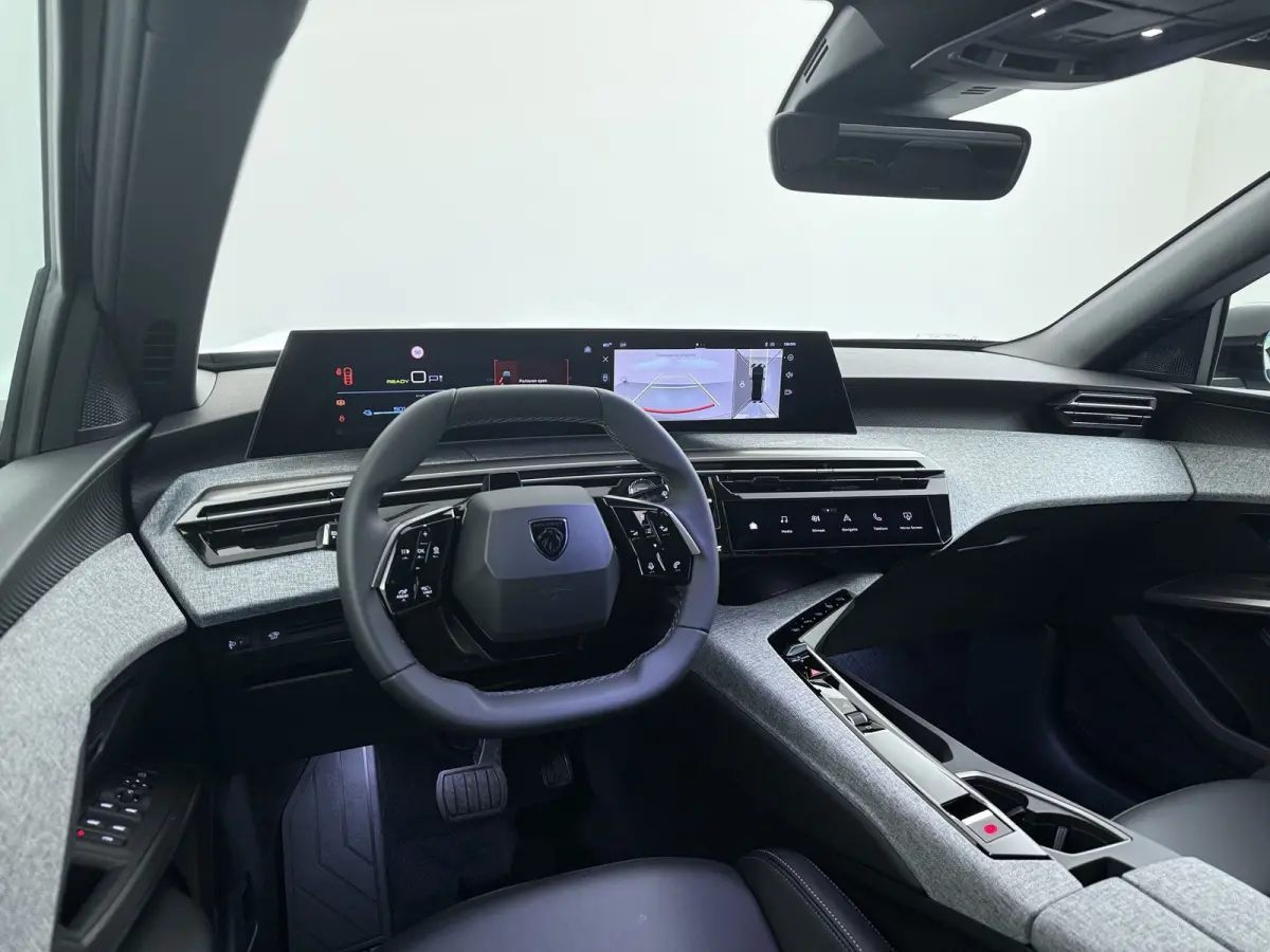 | Demo Deal | Allure Avantage 210 73 kWh | Cruise control adaptief met Stop&Go | Dodehoek detectie | Rondomzicht camera