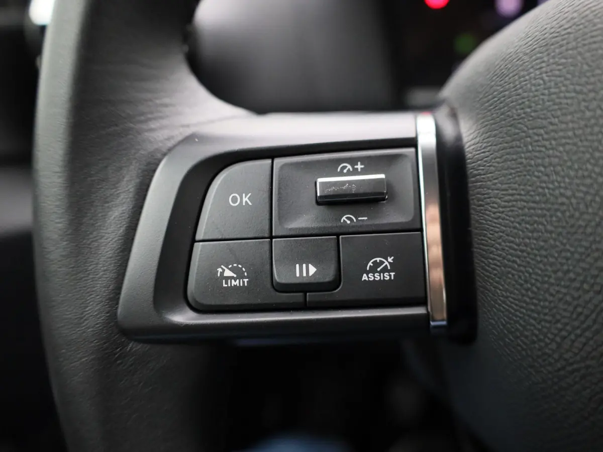 1.2 Puretech Live | Airconditioning | Bluetooth | Parkeersensoren | Lichtmetalen Velgen |