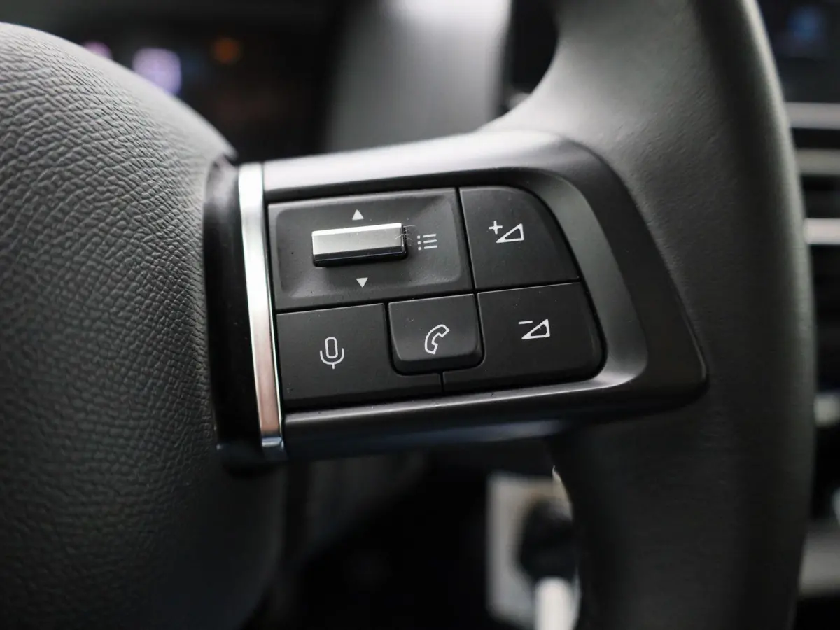 1.2 Puretech Live | Airconditioning | Bluetooth | Parkeersensoren | Lichtmetalen Velgen |