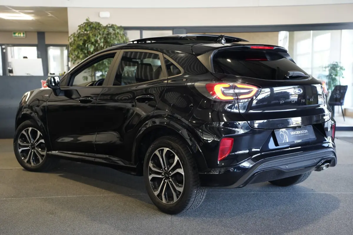 1.0 EcoBoost ST-Line X Pano Navi Cam