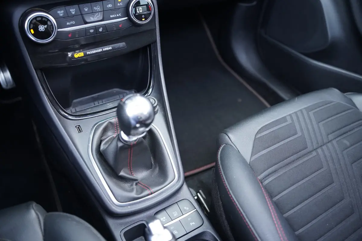 1.0 EcoBoost ST-Line X Pano Navi Cam