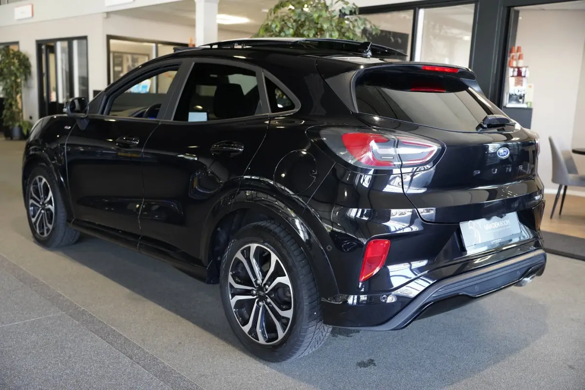 1.0 EcoBoost ST-Line X Pano Navi Cam
