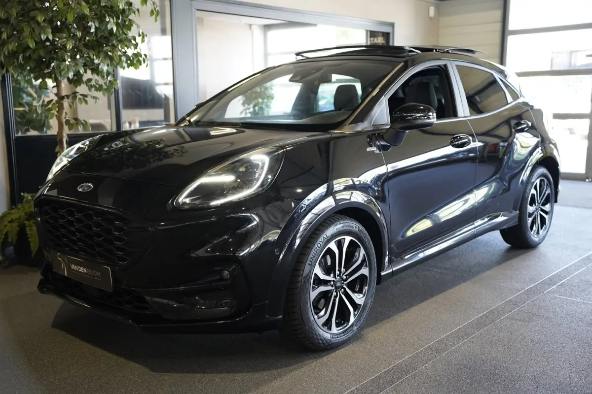 1.0 EcoBoost ST-Line X Pano Navi Cam