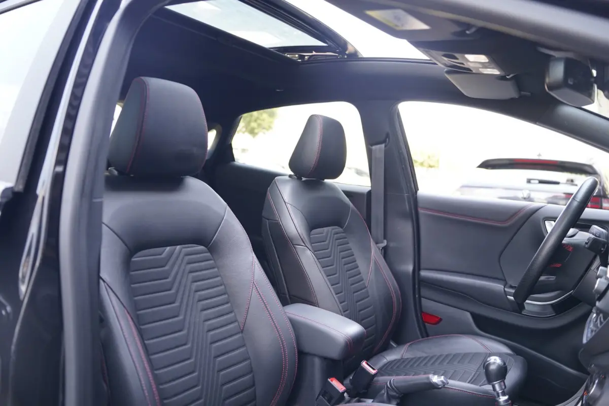 1.0 EcoBoost ST-Line X Pano Navi Cam