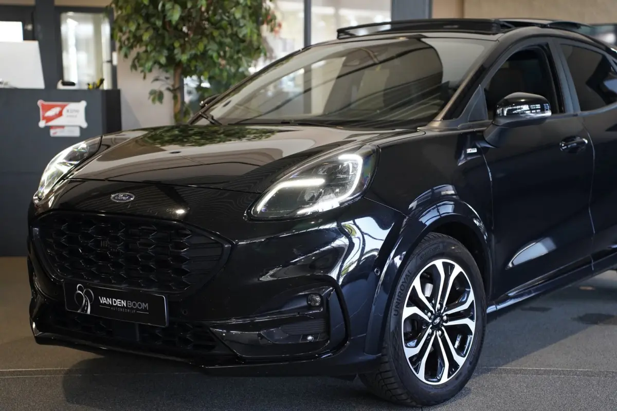 1.0 EcoBoost ST-Line X Pano Navi Cam