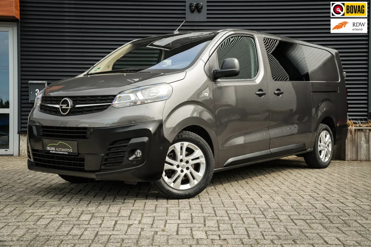 2.0 CDTI 150PK L3 Dubbele Cabine | ACC | CarPlay | 2x Schuifdeur | Trekhaak | 6-Persoons | Camera |