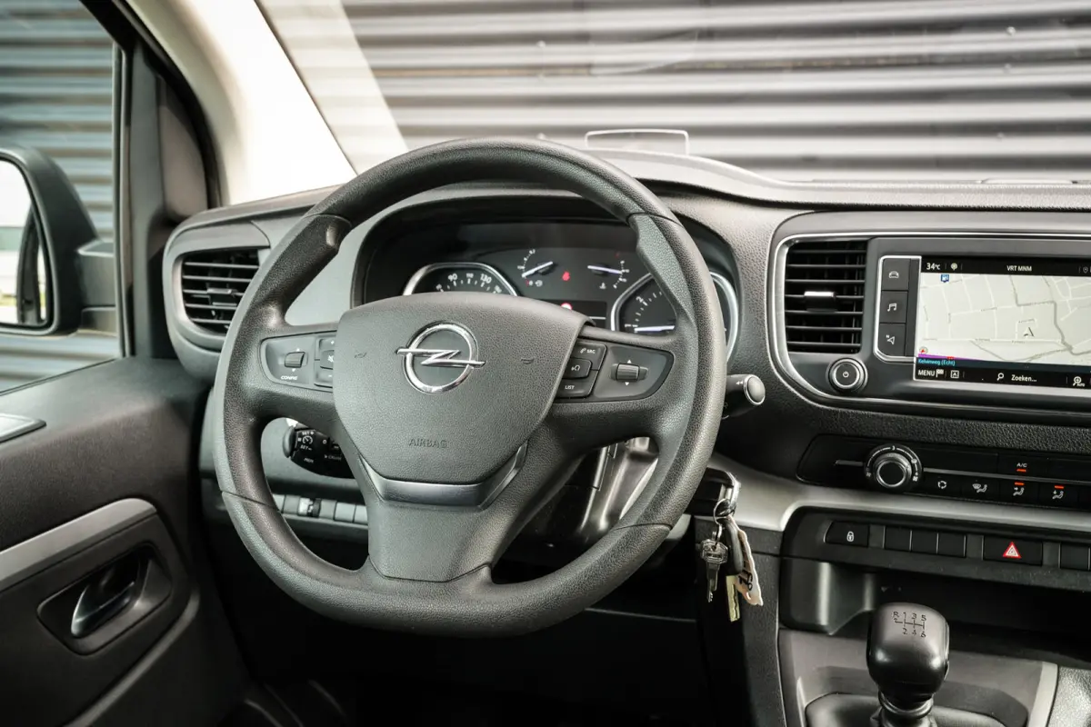 2.0 CDTI 150PK L3 Dubbele Cabine | ACC | CarPlay | 2x Schuifdeur | Trekhaak | 6-Persoons | Camera |