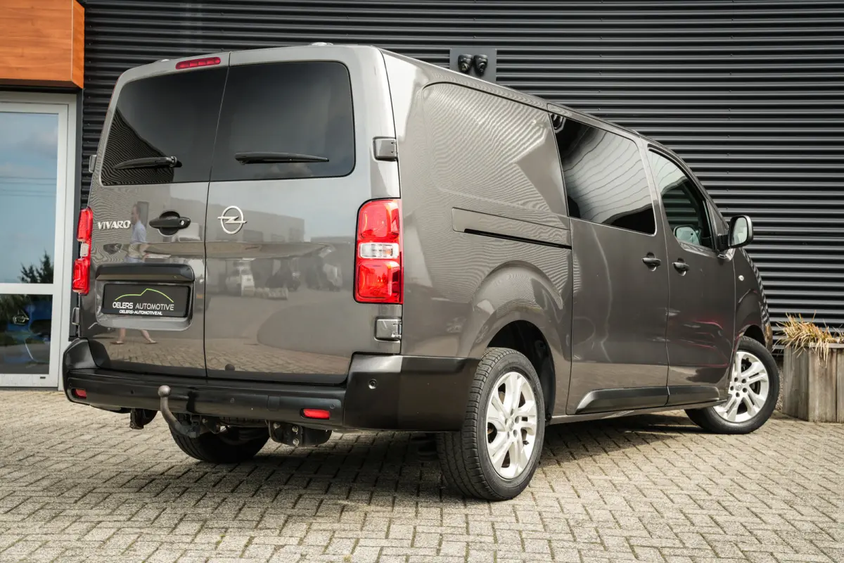 2.0 CDTI 150PK L3 Dubbele Cabine | ACC | CarPlay | 2x Schuifdeur | Trekhaak | 6-Persoons | Camera |