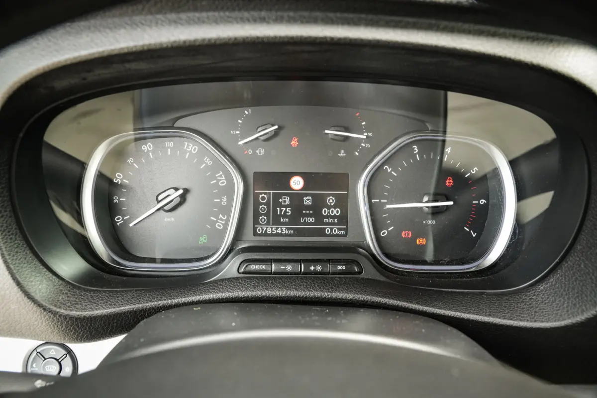 2.0 CDTI 150PK L3 Dubbele Cabine | ACC | CarPlay | 2x Schuifdeur | Trekhaak | 6-Persoons | Camera |