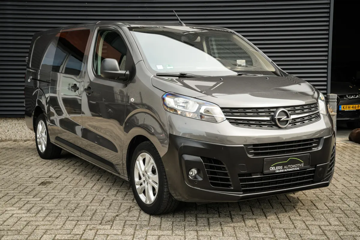 2.0 CDTI 150PK L3 Dubbele Cabine | ACC | CarPlay | 2x Schuifdeur | Trekhaak | 6-Persoons | Camera |