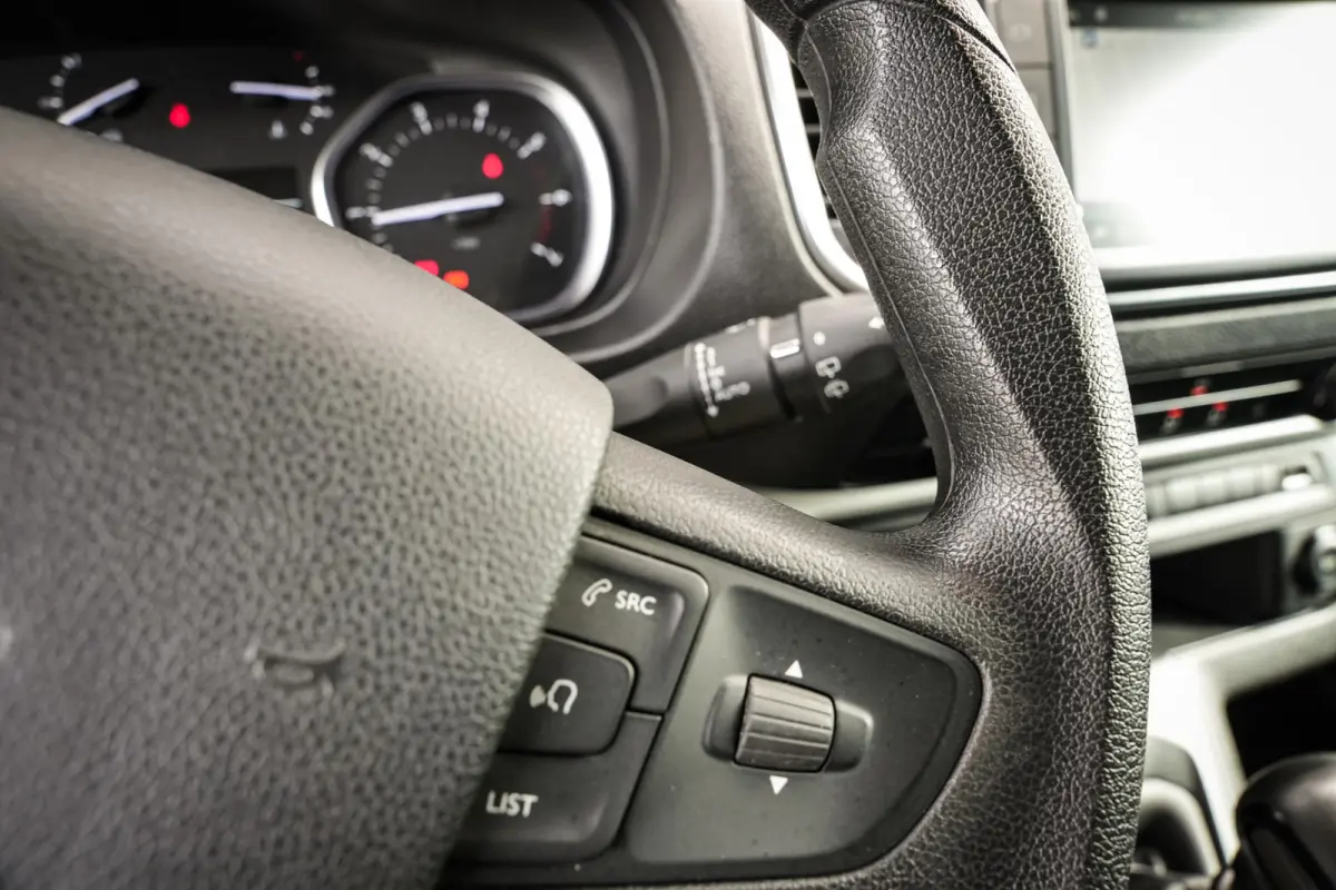 2.0 CDTI 150PK L3 Dubbele Cabine | ACC | CarPlay | 2x Schuifdeur | Trekhaak | 6-Persoons | Camera |