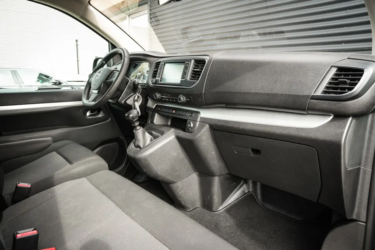 2.0 CDTI 150PK L3 Dubbele Cabine | ACC | CarPlay | 2x Schuifdeur | Trekhaak | 6-Persoons | Camera |