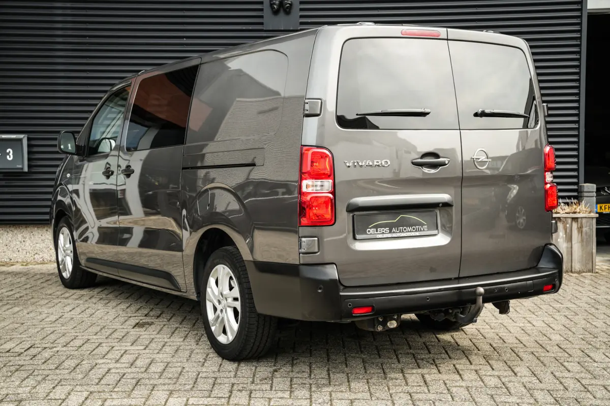 2.0 CDTI 150PK L3 Dubbele Cabine | ACC | CarPlay | 2x Schuifdeur | Trekhaak | 6-Persoons | Camera |