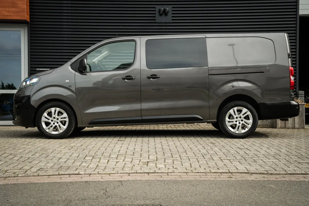 2.0 CDTI 150PK L3 Dubbele Cabine | ACC | CarPlay | 2x Schuifdeur | Trekhaak | 6-Persoons | Camera |