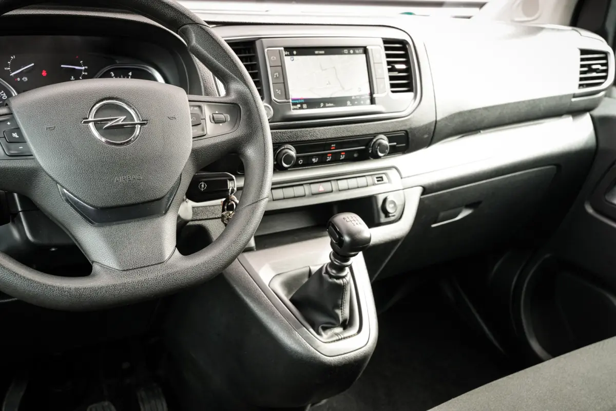 2.0 CDTI 150PK L3 Dubbele Cabine | ACC | CarPlay | 2x Schuifdeur | Trekhaak | 6-Persoons | Camera |