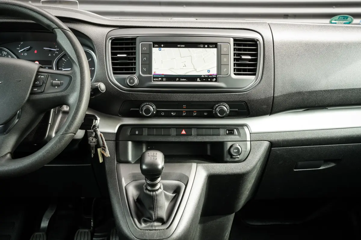 2.0 CDTI 150PK L3 Dubbele Cabine | ACC | CarPlay | 2x Schuifdeur | Trekhaak | 6-Persoons | Camera |